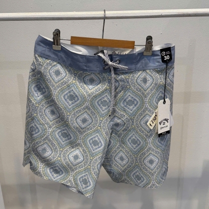 BILLABONG SHORT PANTS 
